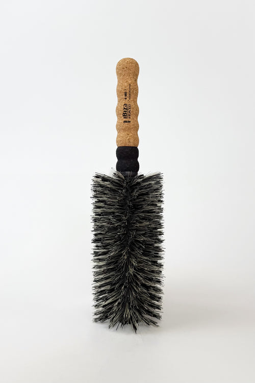 Ibiza Hair MB7 Black Super Long 70mm brush with black bristles, ideal for styling and smoothing hair.
